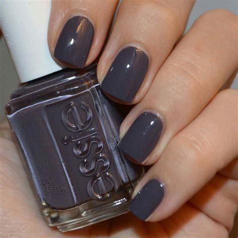 best nail colors winter 2023